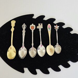Vintage 1960s Souvenir Collectible Spoons Lot Of Six Westminster Abbey Countries
